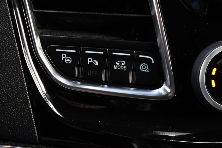 Ford Transit Custom 320 2.0 TDCI L2H1 Tourneo Adaptieve Cruise, 8 Persoons, Camera, 185pk, Carplay, Xenon, Leder, Full Options! Ford Transit Custom 320 2.0 TDCI L2H1 Tourneo Adaptieve Cruise, 8 Persoons, Camera, 185pk, Carplay, Xenon, Leder, Full Options!