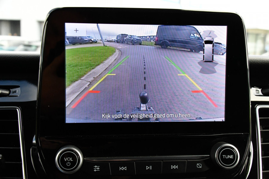 Ford Transit Custom 320 2.0 TDCI L2H1 Tourneo Adaptieve Cruise, 8 Persoons, Camera, 185pk, Carplay, Xenon, Leder, Full Options! Ford Transit Custom 320 2.0 TDCI L2H1 Tourneo Adaptieve Cruise, 8 Persoons, Camera, 185pk, Carplay, Xenon, Leder, Full Options!