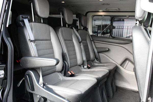 Ford Transit Custom 320 2.0 TDCI L2H1 Tourneo Adaptieve Cruise, 8 Persoons, Camera, 185pk, Carplay, Xenon, Leder, Full Options! Ford Transit Custom 320 2.0 TDCI L2H1 Tourneo Adaptieve Cruise, 8 Persoons, Camera, 185pk, Carplay, Xenon, Leder, Full Options!