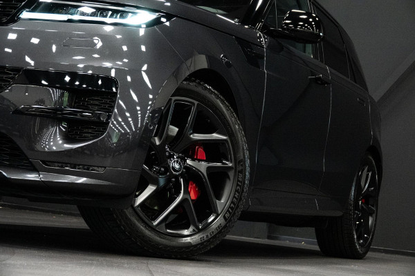 Land Rover Range Rover Sport D300 HSE Dynamic *Meridian / Luchtvering / Stoelventilatie / Panorama / HUD / Surround View* Land Rover Range Rover Sport D300 HSE Dynamic *Meridian / Luchtvering / Stoelventilatie / Panorama / HUD / Surround View*