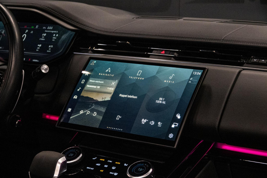 Land Rover Range Rover Sport D300 HSE Dynamic *Meridian / Luchtvering / Stoelventilatie / Panorama / HUD / Surround View* Land Rover Range Rover Sport D300 HSE Dynamic *Meridian / Luchtvering / Stoelventilatie / Panorama / HUD / Surround View*