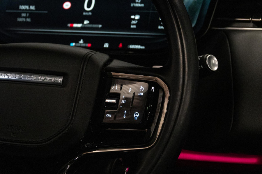 Land Rover Range Rover Sport D300 HSE Dynamic *Meridian / Luchtvering / Stoelventilatie / Panorama / HUD / Surround View* Land Rover Range Rover Sport D300 HSE Dynamic *Meridian / Luchtvering / Stoelventilatie / Panorama / HUD / Surround View*