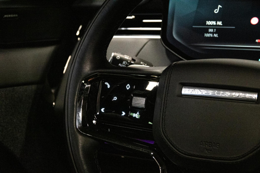 Land Rover Range Rover Sport D300 HSE Dynamic *Meridian / Luchtvering / Stoelventilatie / Panorama / HUD / Surround View* Land Rover Range Rover Sport D300 HSE Dynamic *Meridian / Luchtvering / Stoelventilatie / Panorama / HUD / Surround View*
