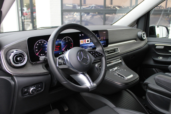 Mercedes-Benz V-Klasse 300d / XXL / DC / Edition / 2x Elec Schuifdeur / 360 Camera / Vol Opties / NIEUWSTAAT Mercedes-Benz V-Klasse 300d / XXL / DC / Edition / 2x Elec Schuifdeur / 360 Camera / Vol Opties / NIEUWSTAAT