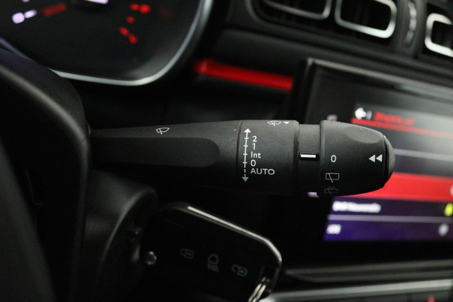 Citroën C3 1.2 PureTech S&S Shine (ACHTERUITRIJCAMERA, LANE-ASSIST, CRUISE CONTROL, NAVIGATIE)