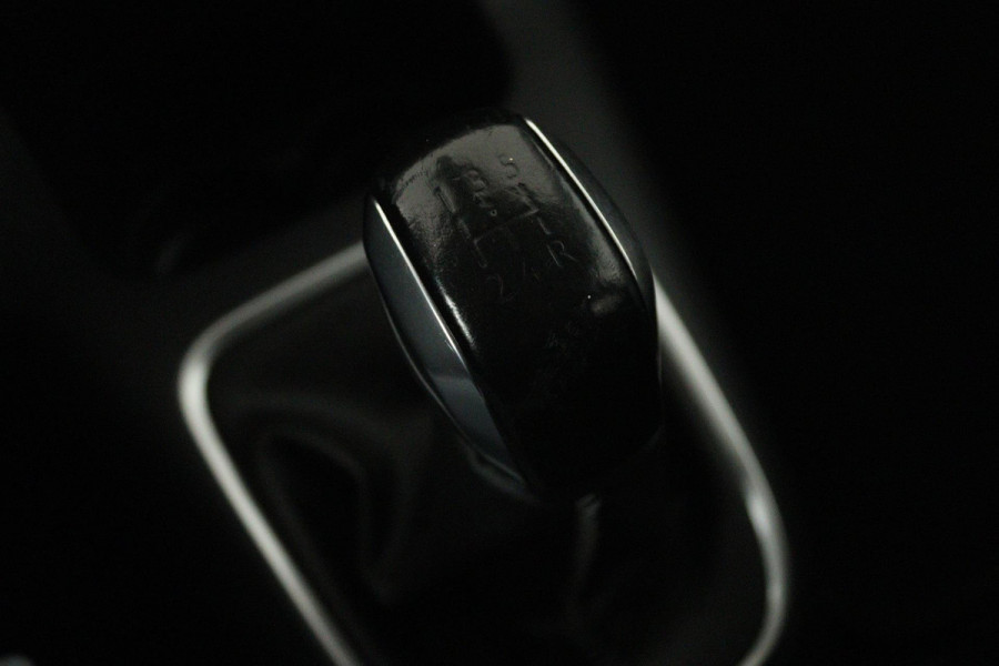 Citroën C3 1.2 PureTech S&S Shine (ACHTERUITRIJCAMERA, LANE-ASSIST, CRUISE CONTROL, NAVIGATIE)