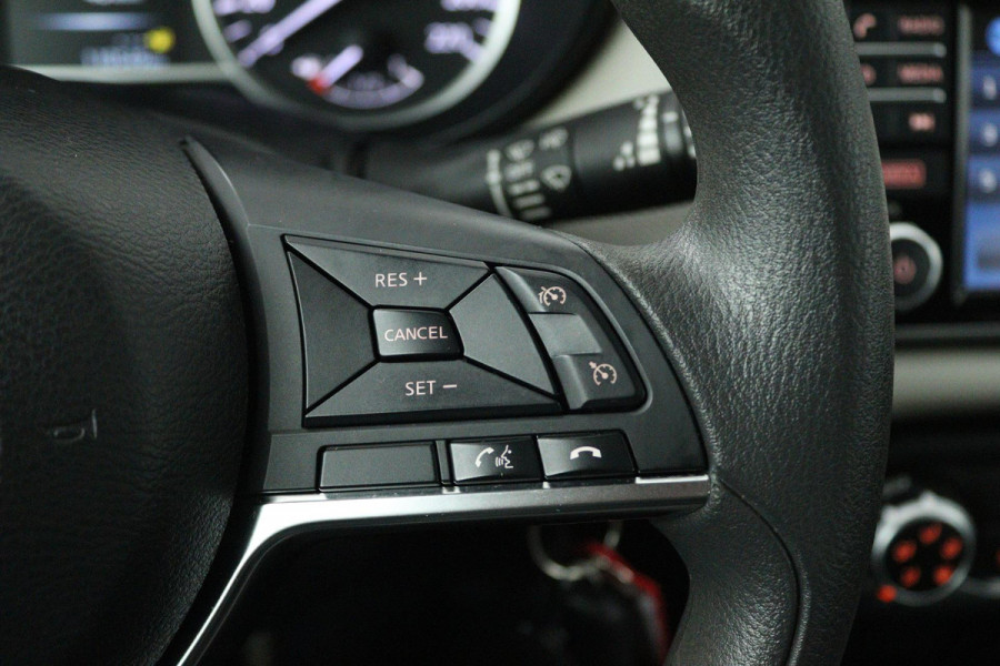 Nissan Micra 1.0L Acenta (PARKEERSENSOREN, ACHTERUITRIJCAMERA, CRUISE CONTROL, NAVIGATIE, BOSE AUDIO, GOED ONDERHOUDEN) Nissan Micra 1.0L Acenta (PARKEERSENSOREN, ACHTERUITRIJCAMERA, CRUISE CONTROL, NAVIGATIE, BOSE AUDIO, GOED ONDERHOUDEN)