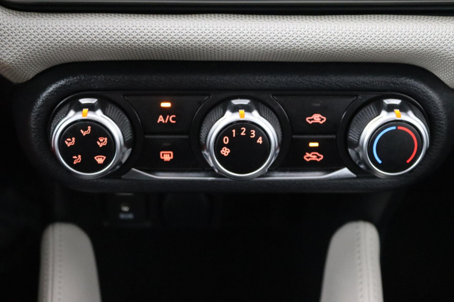 Nissan Micra 1.0L Acenta (PARKEERSENSOREN, ACHTERUITRIJCAMERA, CRUISE CONTROL, NAVIGATIE, BOSE AUDIO, GOED ONDERHOUDEN) Nissan Micra 1.0L Acenta (PARKEERSENSOREN, ACHTERUITRIJCAMERA, CRUISE CONTROL, NAVIGATIE, BOSE AUDIO, GOED ONDERHOUDEN)