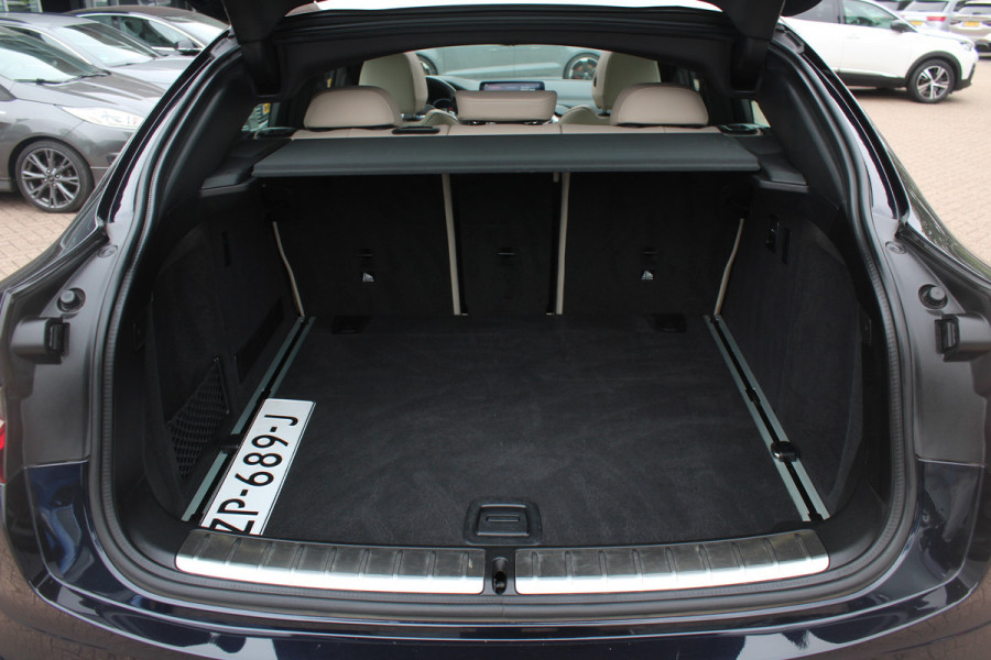 BMW X4 M40i High Executive / Trekhaak / Panoramadak / Camera / Head-up / Luxe Leder / 21'' / Harman Kardon / Navigatie / Stuur+Stoelverwarming / DAB / Dodehoek / Cruise Control BMW X4 M40i High Executive / Trekhaak / Panoramadak / Camera / Head-up / Luxe Leder / 21'' / Harman Kardon / Navigatie / Stuur+Stoelverwarming / DAB / Dodehoek / Cruise Control