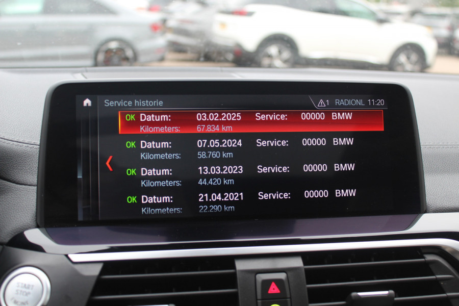 BMW X4 M40i High Executive / Trekhaak / Panoramadak / Camera / Head-up / Luxe Leder / 21'' / Harman Kardon / Navigatie / Stuur+Stoelverwarming / DAB / Dodehoek / Cruise Control BMW X4 M40i High Executive / Trekhaak / Panoramadak / Camera / Head-up / Luxe Leder / 21'' / Harman Kardon / Navigatie / Stuur+Stoelverwarming / DAB / Dodehoek / Cruise Control