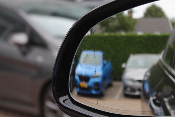 BMW X4 M40i High Executive / Trekhaak / Panoramadak / Camera / Head-up / Luxe Leder / 21'' / Harman Kardon / Navigatie / Stuur+Stoelverwarming / DAB / Dodehoek / Cruise Control BMW X4 M40i High Executive / Trekhaak / Panoramadak / Camera / Head-up / Luxe Leder / 21'' / Harman Kardon / Navigatie / Stuur+Stoelverwarming / DAB / Dodehoek / Cruise Control