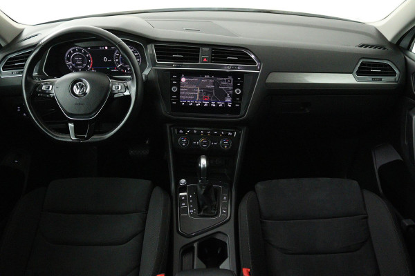 Volkswagen Tiguan Allspace 1.4 TSI Comfortline Business 7p. (PANORAMADAK, TREKHAAK, CAMERA, STOELVERWARMING, DIGITALE COCKPIT) Volkswagen Tiguan Allspace 1.4 TSI Comfortline Business 7p. (PANORAMADAK, TREKHAAK, CAMERA, STOELVERWARMING, DIGITALE COCKPIT)