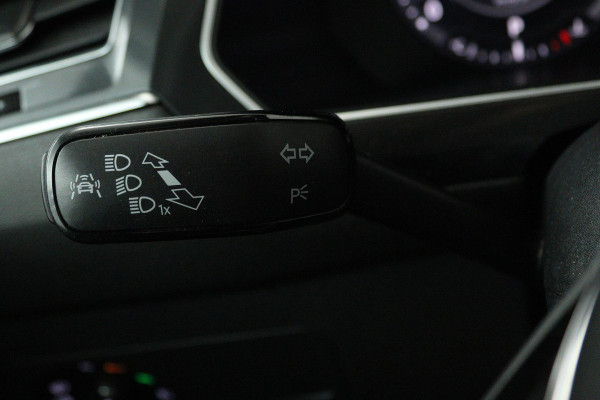 Volkswagen Tiguan Allspace 1.4 TSI Comfortline Business 7p. (PANORAMADAK, TREKHAAK, CAMERA, STOELVERWARMING, DIGITALE COCKPIT) Volkswagen Tiguan Allspace 1.4 TSI Comfortline Business 7p. (PANORAMADAK, TREKHAAK, CAMERA, STOELVERWARMING, DIGITALE COCKPIT)