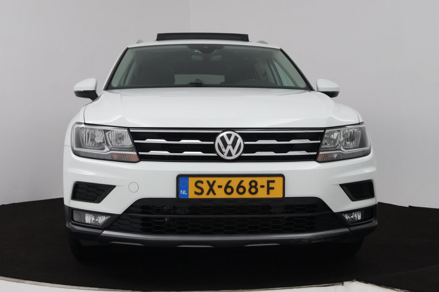 Volkswagen Tiguan Allspace 1.4 TSI Comfortline Business 7p. (PANORAMADAK, TREKHAAK, CAMERA, STOELVERWARMING, DIGITALE COCKPIT) Volkswagen Tiguan Allspace 1.4 TSI Comfortline Business 7p. (PANORAMADAK, TREKHAAK, CAMERA, STOELVERWARMING, DIGITALE COCKPIT)