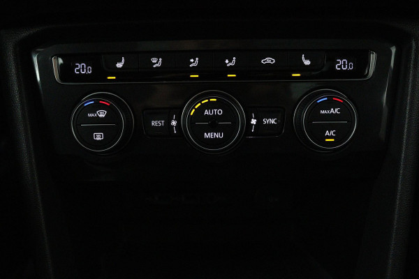 Volkswagen Tiguan Allspace 1.4 TSI Comfortline Business 7p. (PANORAMADAK, TREKHAAK, CAMERA, STOELVERWARMING, DIGITALE COCKPIT) Volkswagen Tiguan Allspace 1.4 TSI Comfortline Business 7p. (PANORAMADAK, TREKHAAK, CAMERA, STOELVERWARMING, DIGITALE COCKPIT)