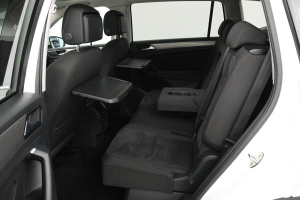Volkswagen Tiguan Allspace 1.4 TSI Comfortline Business 7p. (PANORAMADAK, TREKHAAK, CAMERA, STOELVERWARMING, DIGITALE COCKPIT) Volkswagen Tiguan Allspace 1.4 TSI Comfortline Business 7p. (PANORAMADAK, TREKHAAK, CAMERA, STOELVERWARMING, DIGITALE COCKPIT)