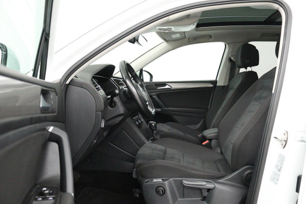 Volkswagen Tiguan Allspace 1.4 TSI Comfortline Business 7p. (PANORAMADAK, TREKHAAK, CAMERA, STOELVERWARMING, DIGITALE COCKPIT) Volkswagen Tiguan Allspace 1.4 TSI Comfortline Business 7p. (PANORAMADAK, TREKHAAK, CAMERA, STOELVERWARMING, DIGITALE COCKPIT)