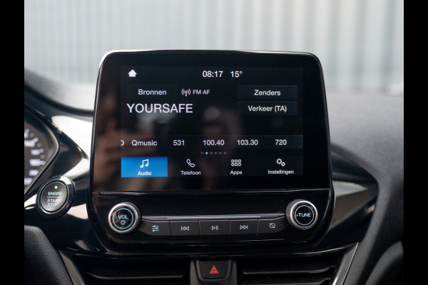 Ford Fiesta 1.0 EcoB. Aut. Titanium | Trekhaak | Stoel & Stuur verw. | Camera | Navi | PDC V&A | Prijs Rijklaar!! Ford Fiesta 1.0 EcoB. Aut. Titanium | Trekhaak | Stoel & Stuur verw. | Camera | Navi | PDC V&A | Prijs Rijklaar!!