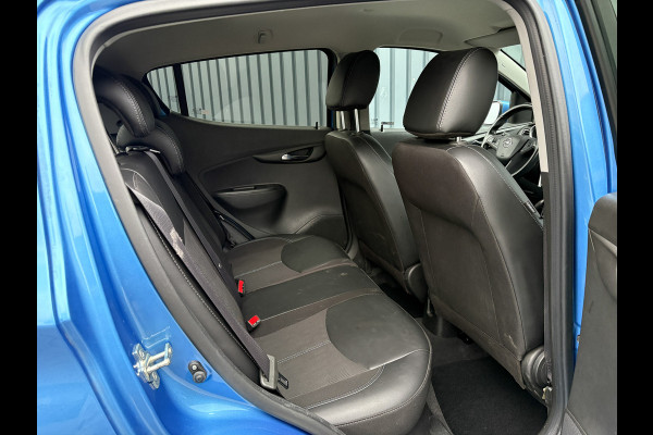 Opel KARL 1.0 Innovation | Apple Carplay/ Android Auto | Parkeersensoren | Lm-velgen | Prijs Rijklaar!! Opel KARL 1.0 Innovation | Apple Carplay/ Android Auto | Parkeersensoren | Lm-velgen | Prijs Rijklaar!!