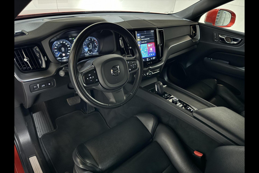 Volvo XC60 2.0 T8 Twin Engine AWD Pano Memory 360° HUD Autopilot Carplay Trekh.
