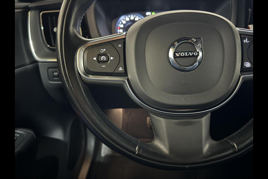 Volvo XC60 2.0 T8 Twin Engine AWD Pano Memory 360° HUD Autopilot Carplay Trekh.