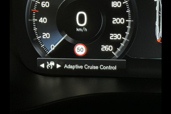 Volvo XC60 2.0 T8 Twin Engine AWD Pano Memory 360° HUD Autopilot Carplay Trekh.