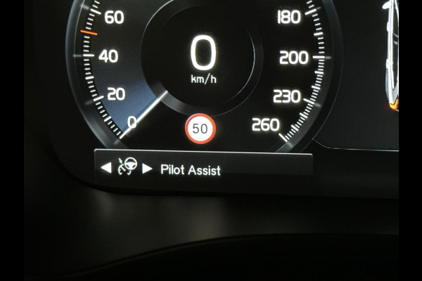 Volvo XC60 2.0 T8 Twin Engine AWD Pano Memory 360° HUD Autopilot Carplay Trekh.