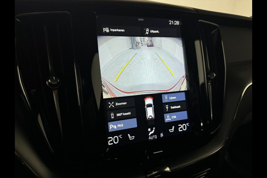 Volvo XC60 2.0 T8 Twin Engine AWD Pano Memory 360° HUD Autopilot Carplay Trekh.