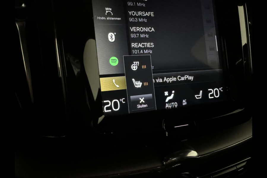 Volvo XC60 2.0 T8 Twin Engine AWD Pano Memory 360° HUD Autopilot Carplay Trekh.