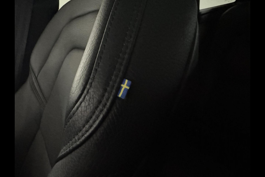 Volvo XC60 2.0 T8 Twin Engine AWD Pano Memory 360° HUD Autopilot Carplay Trekh.