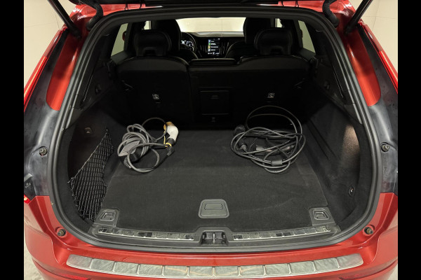 Volvo XC60 2.0 T8 Twin Engine AWD Pano Memory 360° HUD Autopilot Carplay Trekh.