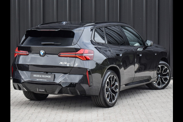 BMW X3 30e xDRIVE | M-SPORT PRO | ADAPTIVE SUSPENSION | PANORAMADAK | DRIVING ASSISTANT PLUS | COMFORT ACCESS | TREKHAAK | ICONIC GLOW
