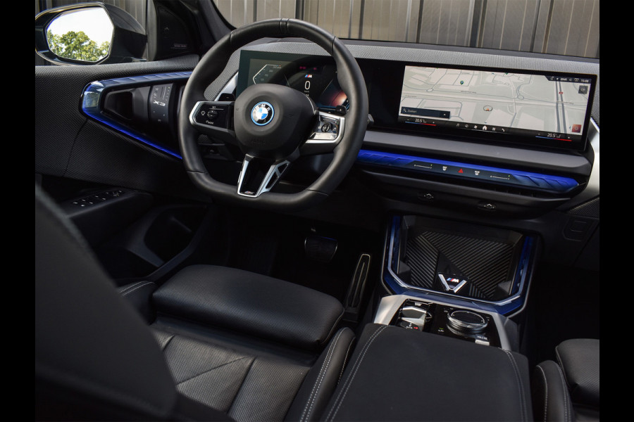 BMW X3 30e xDRIVE | M-SPORT PRO | ADAPTIVE SUSPENSION | PANORAMADAK | DRIVING ASSISTANT PLUS | COMFORT ACCESS | TREKHAAK | ICONIC GLOW