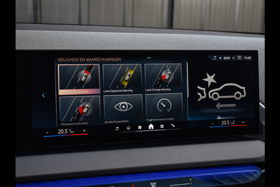 BMW X3 30e xDRIVE | M-SPORT PRO | ADAPTIVE SUSPENSION | PANORAMADAK | DRIVING ASSISTANT PLUS | COMFORT ACCESS | TREKHAAK | ICONIC GLOW