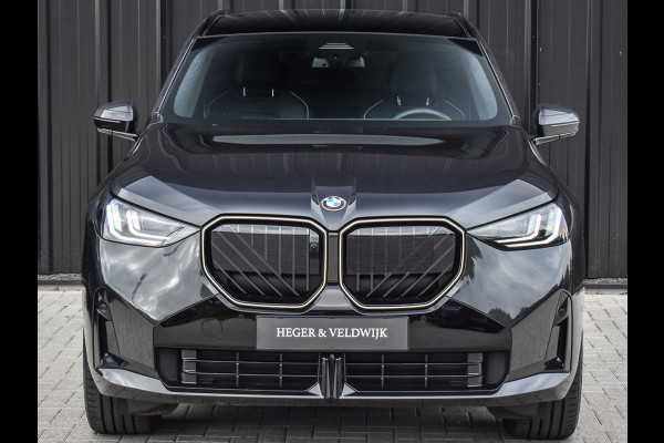 BMW X3 30e xDRIVE | M-SPORT PRO | ADAPTIVE SUSPENSION | PANORAMADAK | DRIVING ASSISTANT PLUS | COMFORT ACCESS | TREKHAAK | ICONIC GLOW