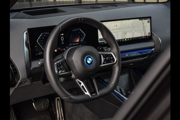 BMW X3 30e xDRIVE | M-SPORT PRO | ADAPTIVE SUSPENSION | PANORAMADAK | DRIVING ASSISTANT PLUS | COMFORT ACCESS | TREKHAAK | ICONIC GLOW