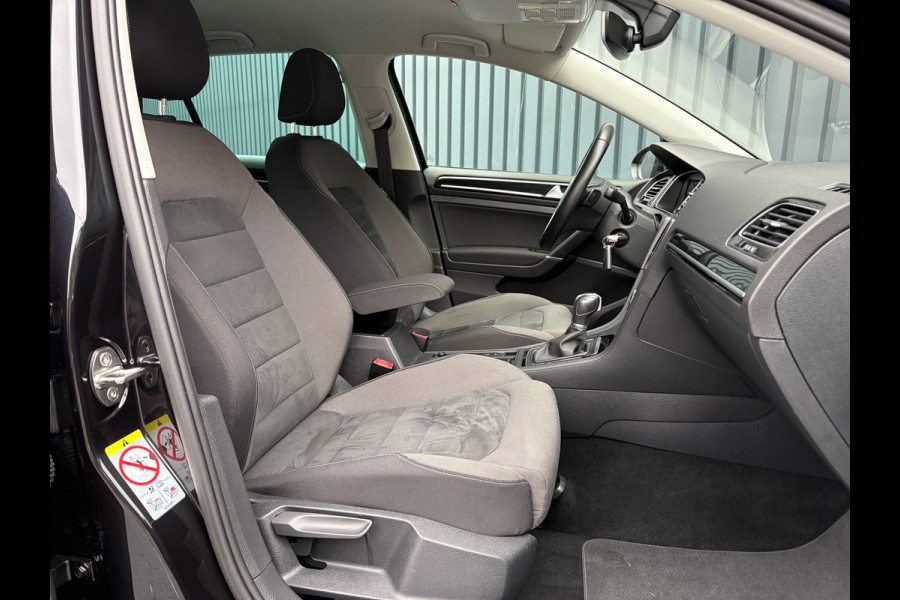 Volkswagen Golf 1.5 TSI Highline Business | Groot navi | Virtual Cockpit | Adapt. cr. | Camera | Stoel & Stuur verw. | Prijs Rijklaar!! Volkswagen Golf 1.5 TSI Highline Business | Groot navi | Virtual Cockpit | Adapt. cr. | Camera | Stoel & Stuur verw. | Prijs Rijklaar!!