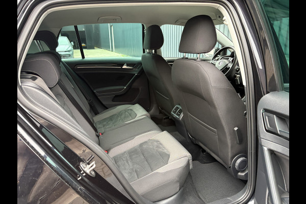Volkswagen Golf 1.5 TSI Highline Business | Groot navi | Virtual Cockpit | Adapt. cr. | Camera | Stoel & Stuur verw. | Prijs Rijklaar!! Volkswagen Golf 1.5 TSI Highline Business | Groot navi | Virtual Cockpit | Adapt. cr. | Camera | Stoel & Stuur verw. | Prijs Rijklaar!!