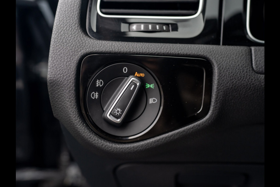 Volkswagen Golf 1.5 TSI Highline Business | Groot navi | Virtual Cockpit | Adapt. cr. | Camera | Stoel & Stuur verw. | Prijs Rijklaar!! Volkswagen Golf 1.5 TSI Highline Business | Groot navi | Virtual Cockpit | Adapt. cr. | Camera | Stoel & Stuur verw. | Prijs Rijklaar!!