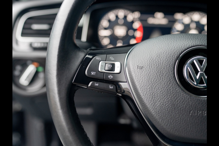 Volkswagen Golf 1.5 TSI Highline Business | Groot navi | Virtual Cockpit | Adapt. cr. | Camera | Stoel & Stuur verw. | Prijs Rijklaar!! Volkswagen Golf 1.5 TSI Highline Business | Groot navi | Virtual Cockpit | Adapt. cr. | Camera | Stoel & Stuur verw. | Prijs Rijklaar!!