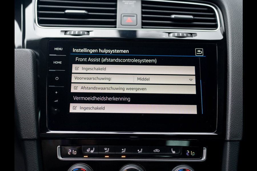 Volkswagen Golf 1.5 TSI Highline Business | Groot navi | Virtual Cockpit | Adapt. cr. | Camera | Stoel & Stuur verw. | Prijs Rijklaar!! Volkswagen Golf 1.5 TSI Highline Business | Groot navi | Virtual Cockpit | Adapt. cr. | Camera | Stoel & Stuur verw. | Prijs Rijklaar!!