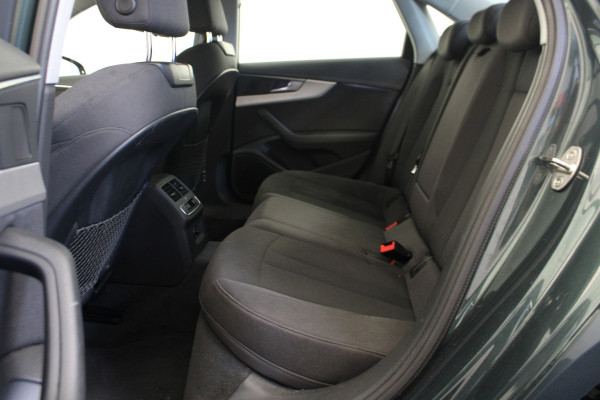 Audi A4 Limousine 1.4 TFSI Lease Edition Audi A4 Limousine 1.4 TFSI Lease Edition