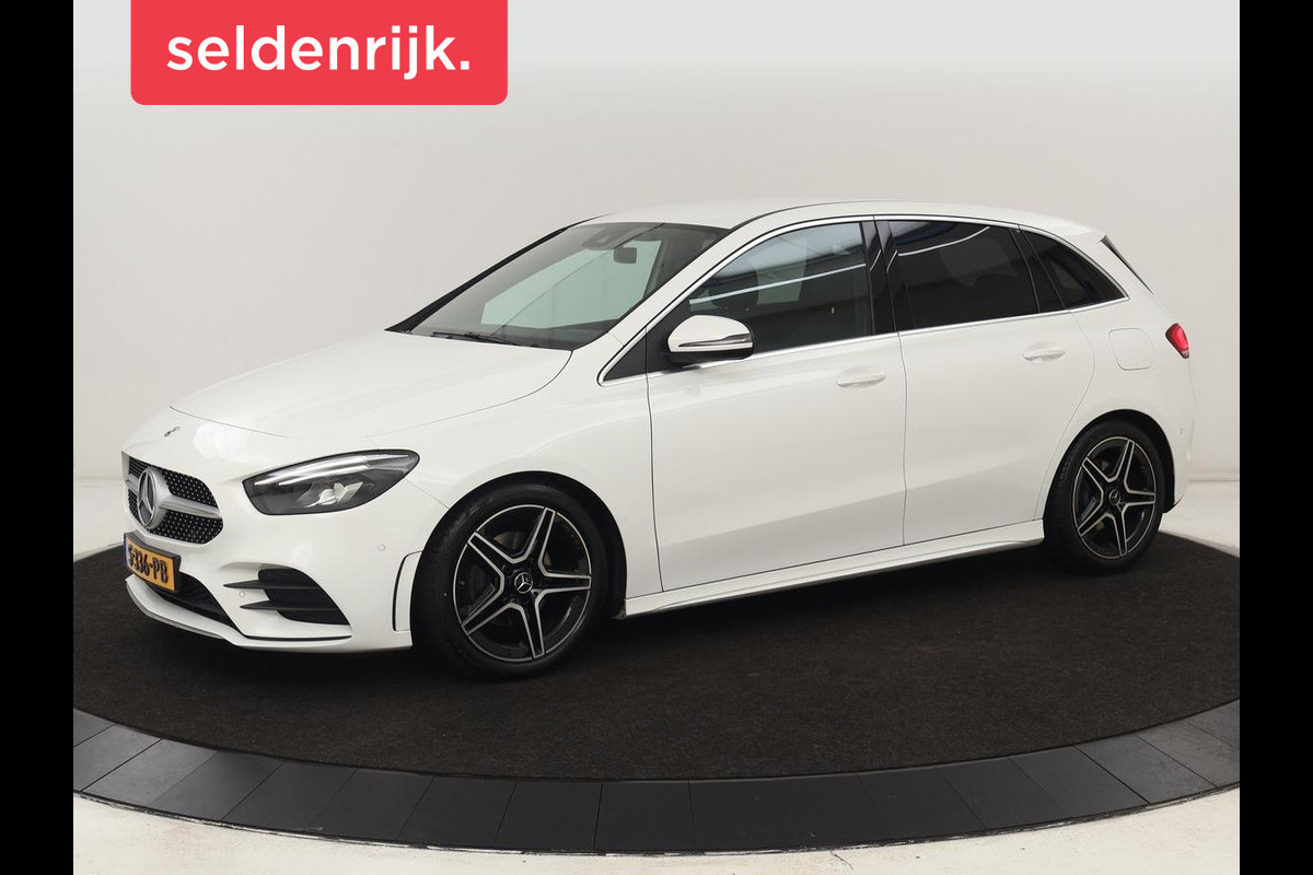 Mercedes-Benz B-Klasse 200 Business Solution AMG | Half Leder/Alcantara | Stoelverwarming | Sfeerverlichting | Camera | Navigatie Mercedes-Benz B-Klasse 200 Business Solution AMG | Half Leder/Alcantara | Stoelverwarming | Sfeerverlichting | Camera | Navigatie