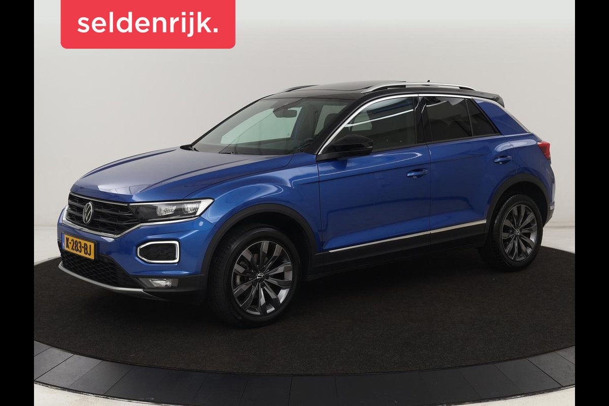 Volkswagen T-Roc 1.5 TSI Sport | Panoramadak | Carplay | Adaptive cruise | Camera | Afneembare Trekhaak | Navigatie | Active Info Display