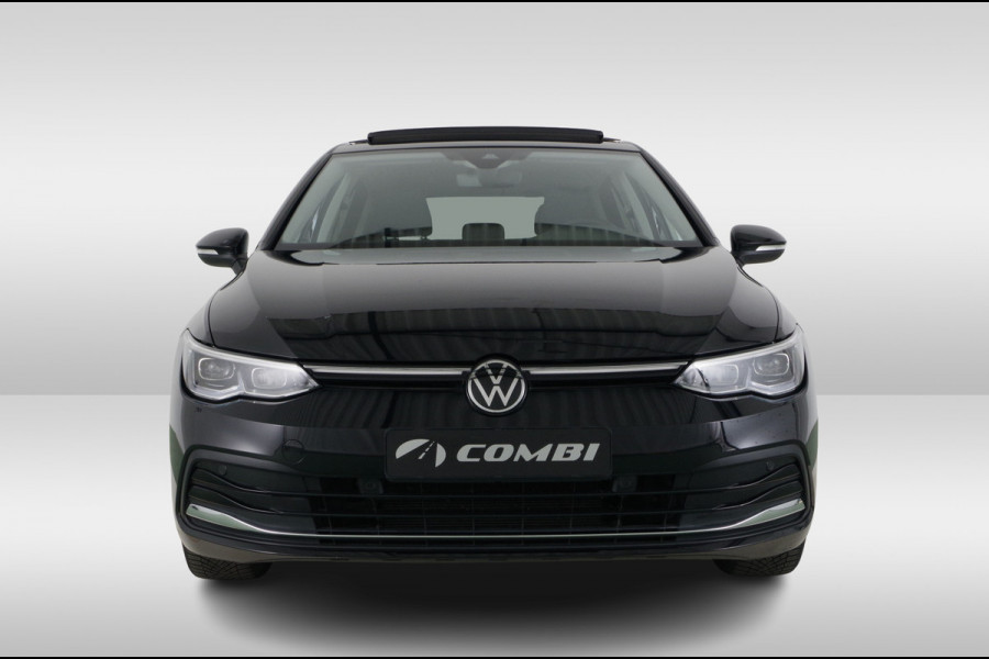 Volkswagen Golf 1.4 eHybrid Style > 204pk/Pano.schuif/Memory/IQ.Light/trekhaak/Sportstoelen...