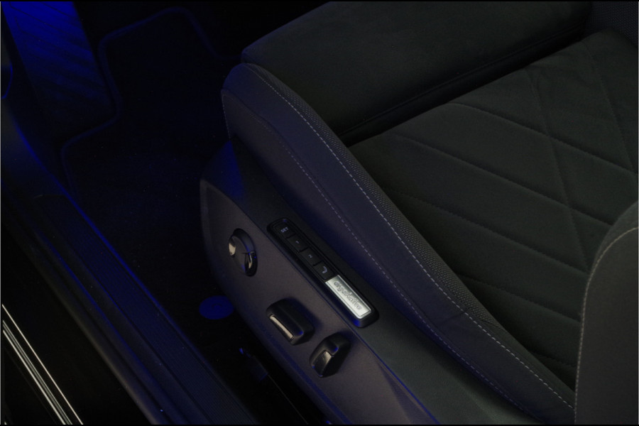 Volkswagen Golf 1.4 eHybrid Style > 204pk/Pano.schuif/Memory/IQ.Light/trekhaak/Sportstoelen...