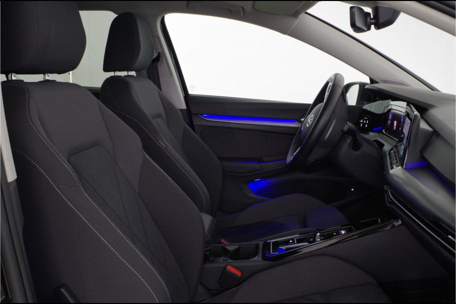 Volkswagen Golf 1.4 eHybrid Style > 204pk/Pano.schuif/Memory/IQ.Light/trekhaak/Sportstoelen...