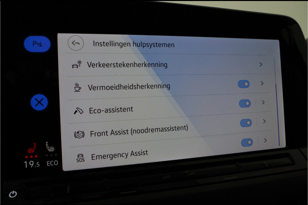 Volkswagen Golf 1.4 eHybrid Style > 204pk/Pano.schuif/Memory/IQ.Light/trekhaak/Sportstoelen...