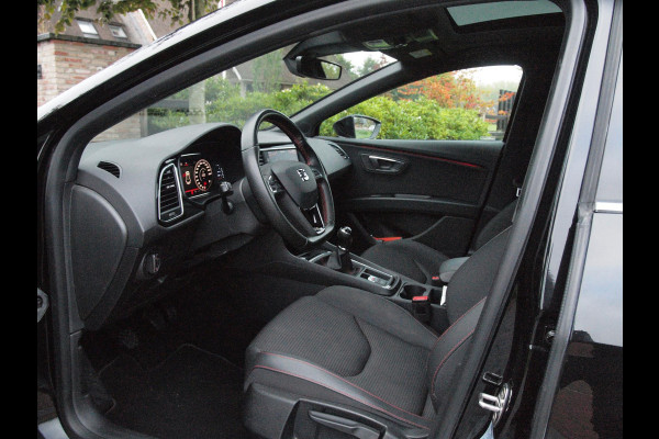 Seat Leon 1.5 TSI FR Business Intense | Elektrisch glazen panorama-dak | Camera | Cruise Control | NL-Auto | Seat Leon 1.5 TSI FR Business Intense | Elektrisch glazen panorama-dak | Camera | Cruise Control | NL-Auto |