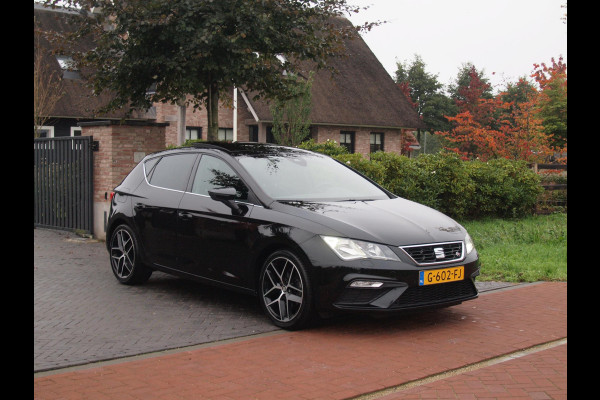 Seat Leon 1.5 TSI FR Business Intense | Elektrisch glazen panorama-dak | Camera | Cruise Control | NL-Auto | Seat Leon 1.5 TSI FR Business Intense | Elektrisch glazen panorama-dak | Camera | Cruise Control | NL-Auto |